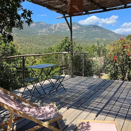 Les Petites Maisons 4* Sotta