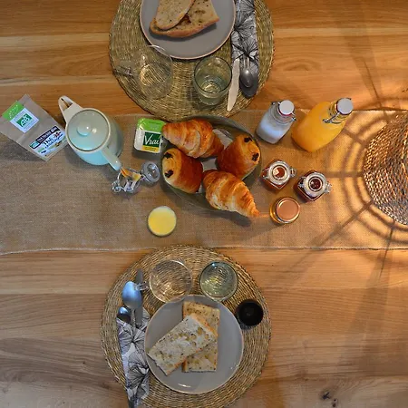 Les Petites Maisons Bed & Breakfast