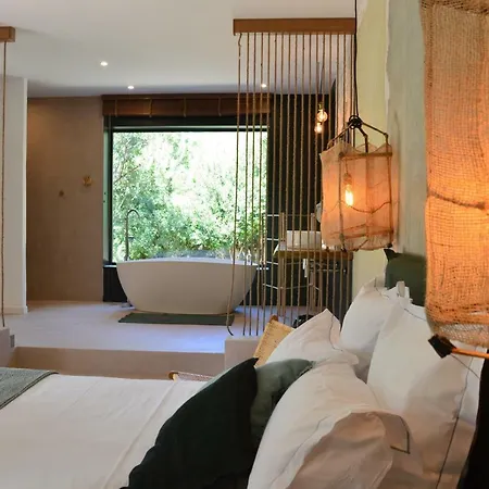Les Petites Maisons Bed & Breakfast