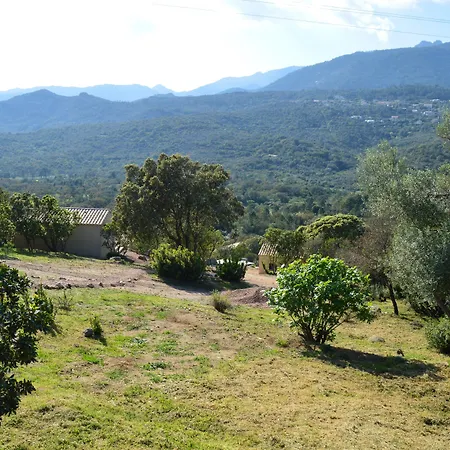 Les Petites Maisons לינה וארוחת בוקר סוטה