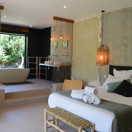 Les Petites Maisons Sotta