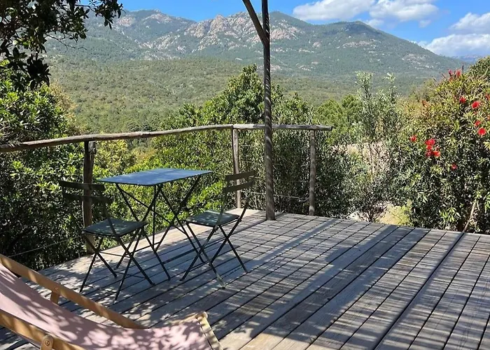 Les Petites Maisons 4* Sotta