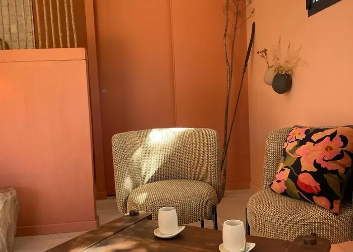 Les Petites Maisons Couette-café Sotta