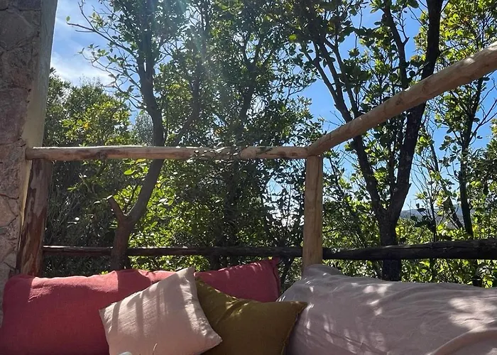 Les Petites Maisons 4* Sotta