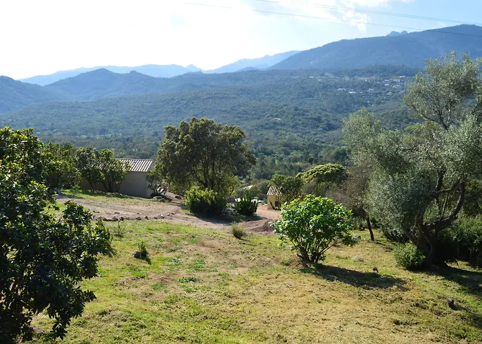 Les Petites Maisons לינה וארוחת בוקר סוטה