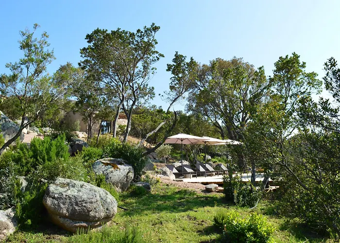 Les Petites Maisons 4* Sotta