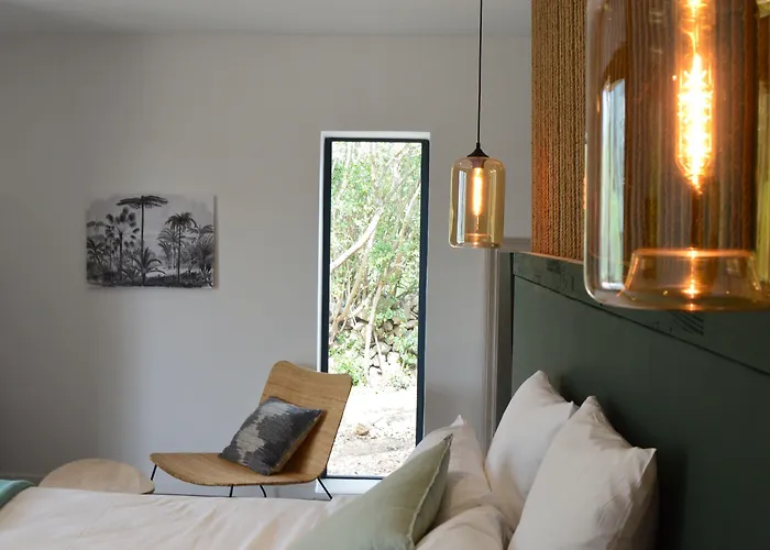 Couette-café Les Petites Maisons 4*