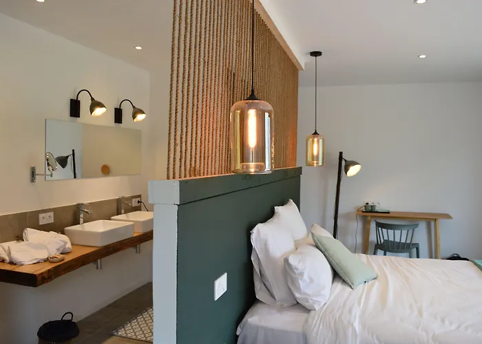 Les Petites Maisons Sotta