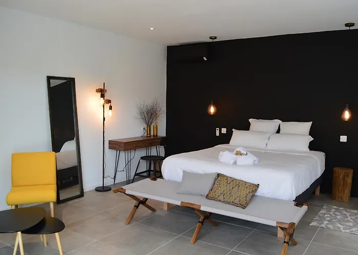 Les Petites Maisons Sotta